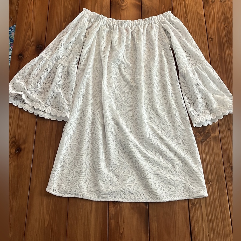 Lilly Pulitzer off the shoulder white dress size small